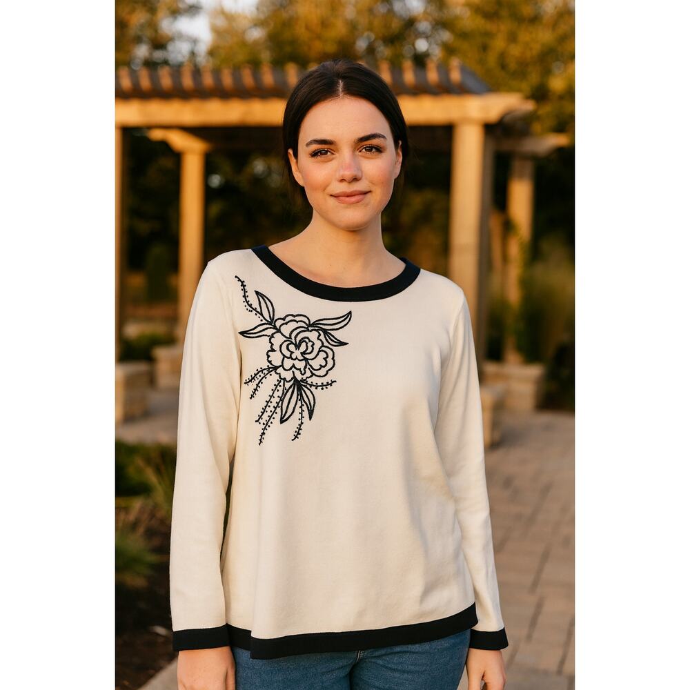 Hanna Andersson Women’s‎ Crewel Flower Embroidered Sweater Ivory Black Size XL